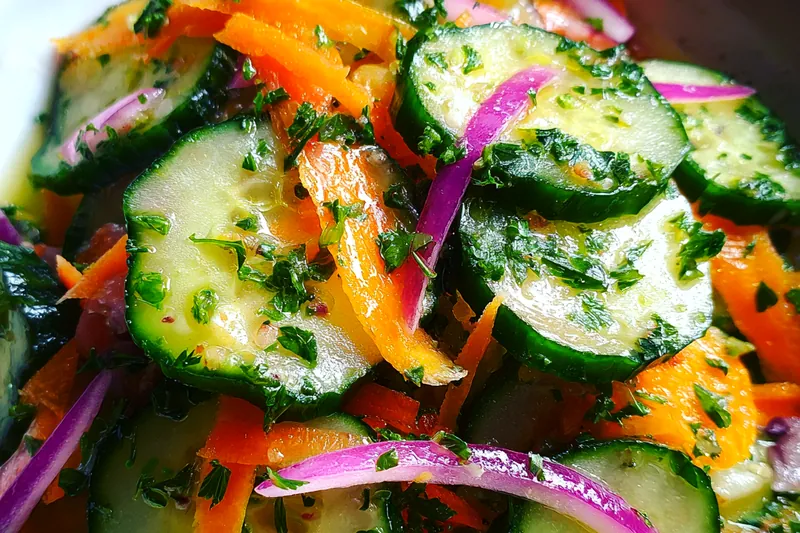 Cooking process for Fresh Cucumber Carrot Salad