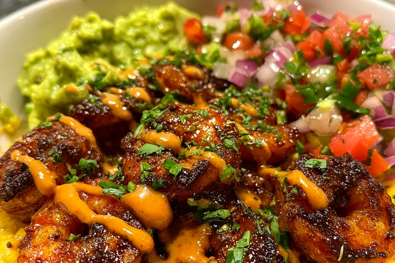 Cooking process for Garlic Shrimp Avocado Bowl